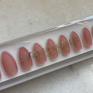 NEW Static Nails Press On Nails — Matte Rose almond